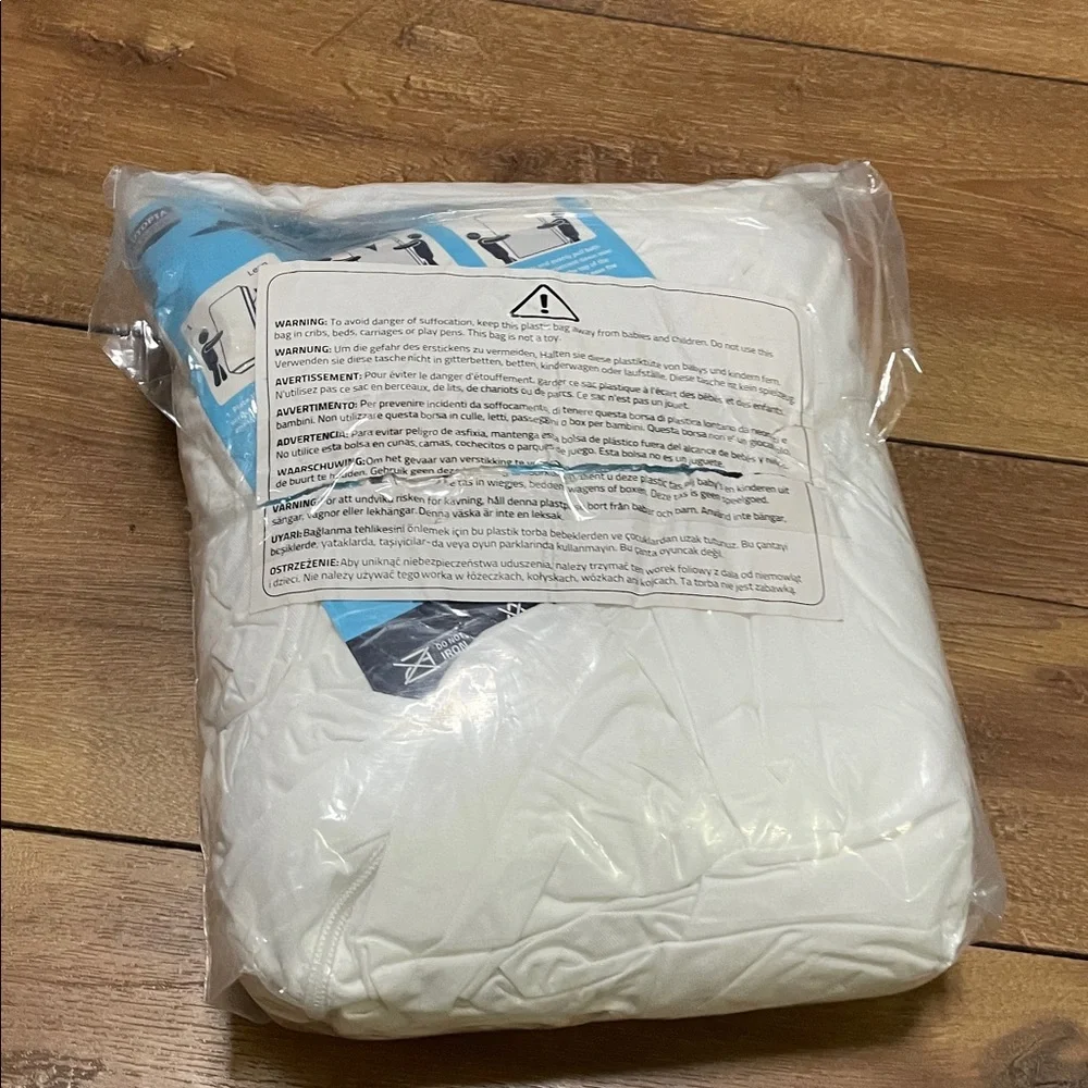 Queen Mattress Encasement - White